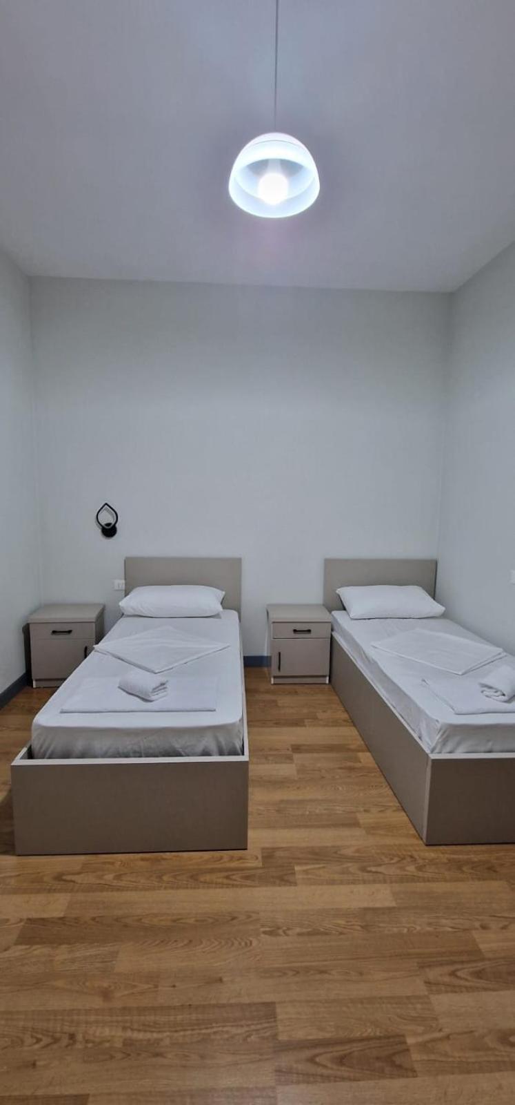 Radoja Hotel Polisi i Vogel
